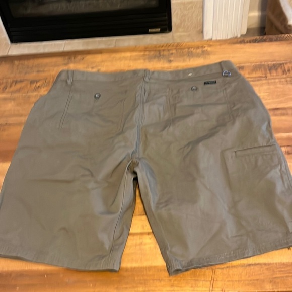 PRANA mens shorts, size 38 - Picture 2 of 5